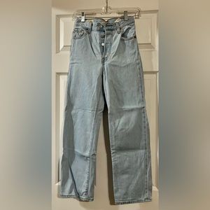 Levi’s Ribcage Straight Jeans - Size 23